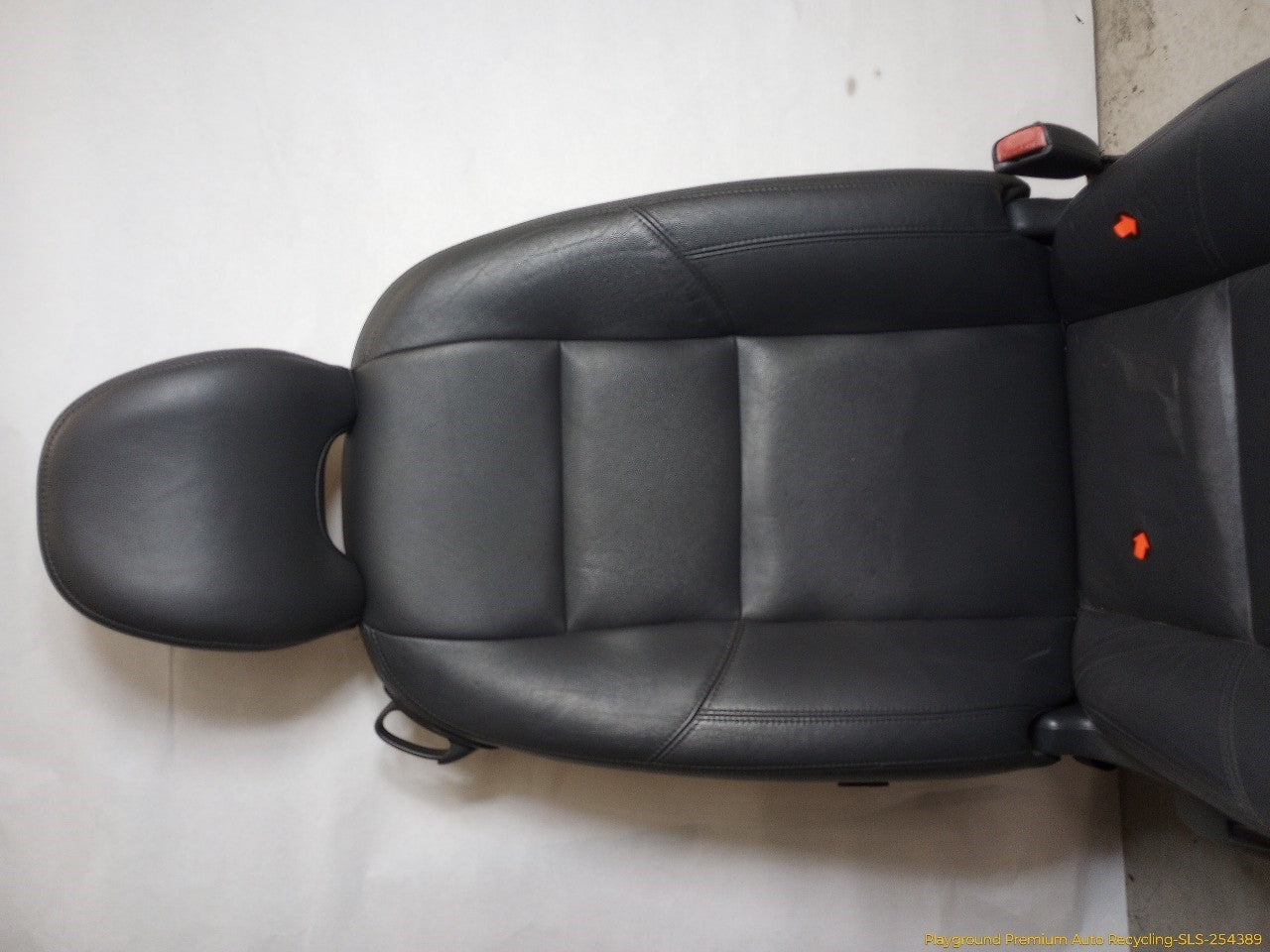 Volvo C30 Passenger Right Front Seat Assembly