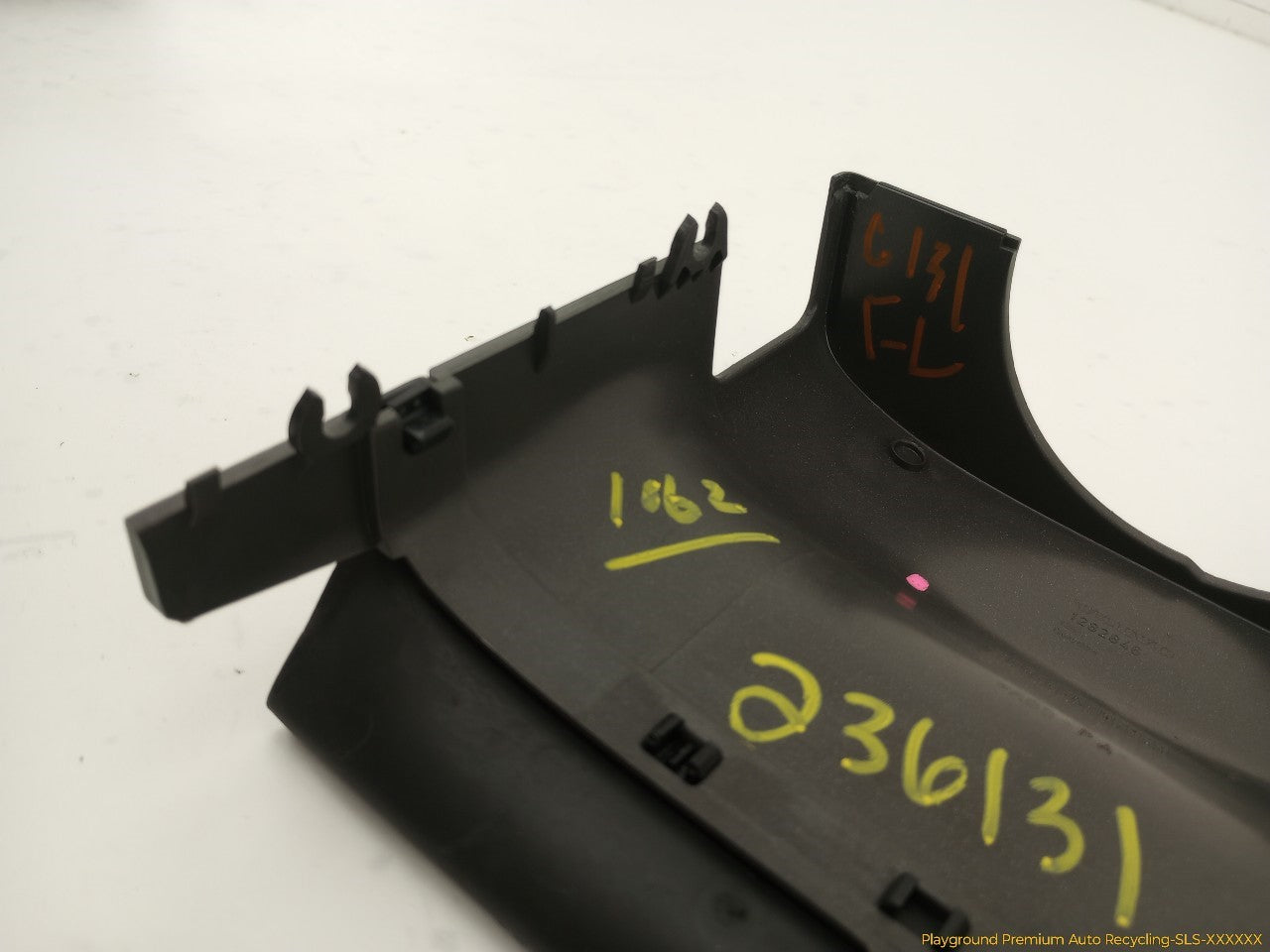 Volvo XC70 Steering Column Surround Trim