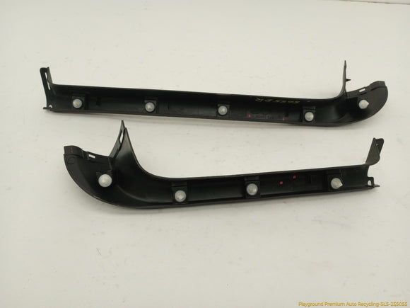 Land Rover LR4 Pair Of Tailgate Upper Side Trims