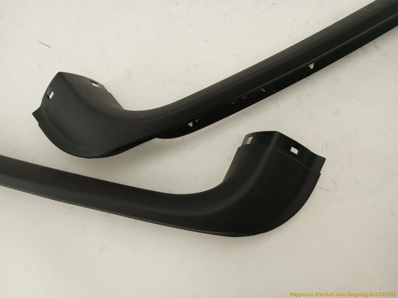 Land Rover LR4 Pair Of Tailgate Upper Side Trims