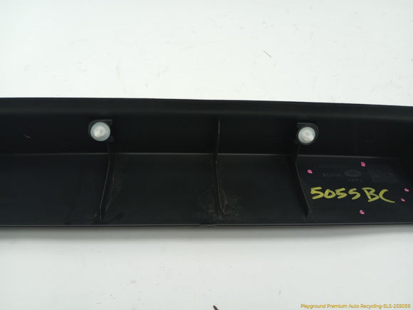 Land Rover LR4 Upper Tailgate Upper Side Trim Panel