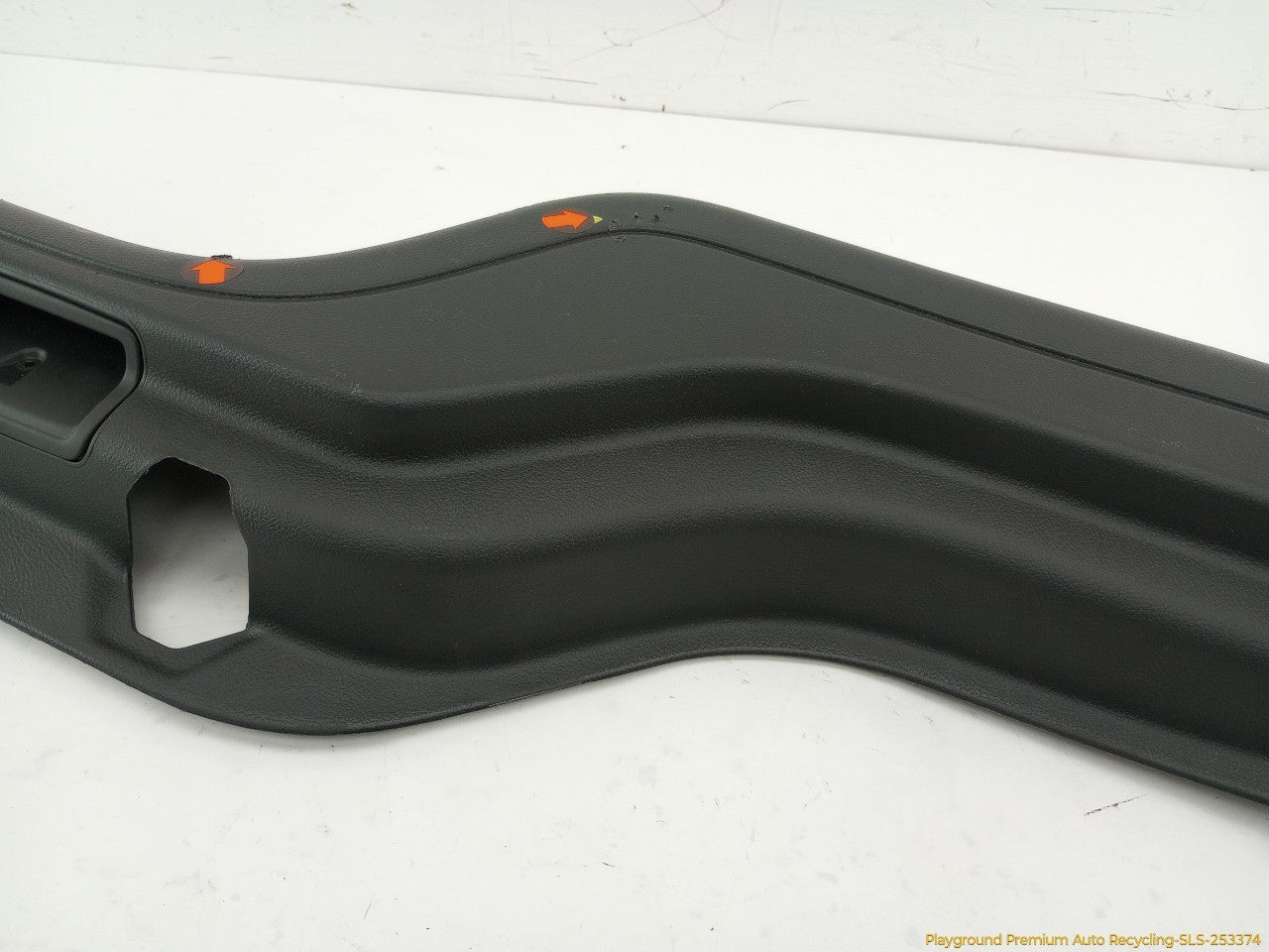 Land Rover LR3 Upper Tailgate Lower Trim Panel