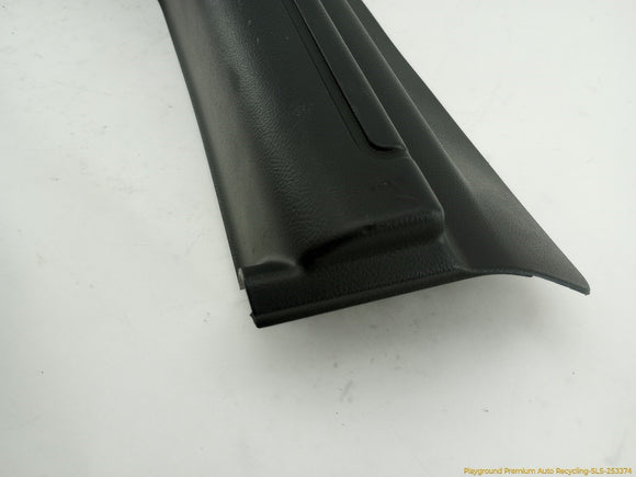 Land Rover LR3 Upper Tailgate Lower Trim Panel