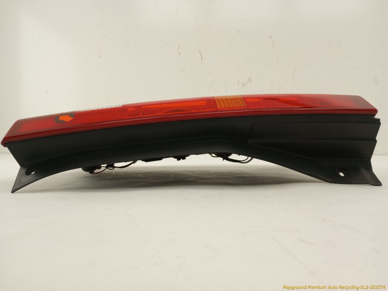 Land Rover LR3 Driver Left Tail Lamp - 0
