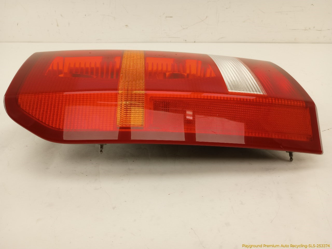 Land Rover LR3 Driver Left Tail Lamp