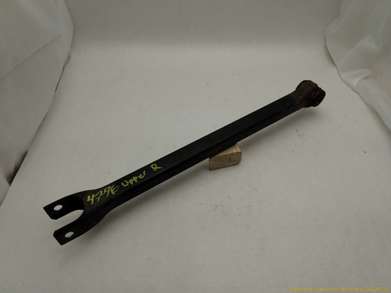 Audi TT Pair Of Rear Right Control Arms