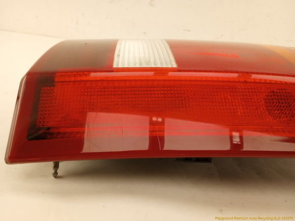 Land Rover LR3 Passenger Right Tail Lamp