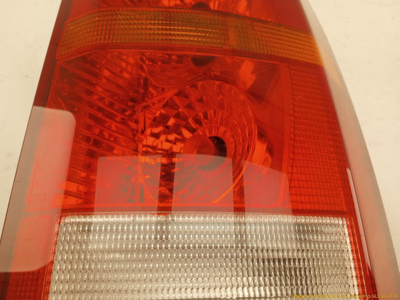 Land Rover LR3 Passenger Right Tail Lamp