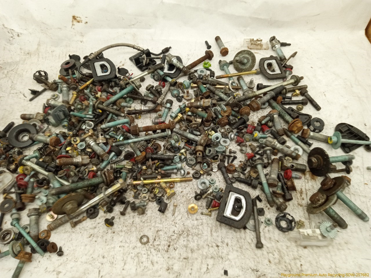Audi TT Dismantling Hardware Fasteners Bolts & Nuts