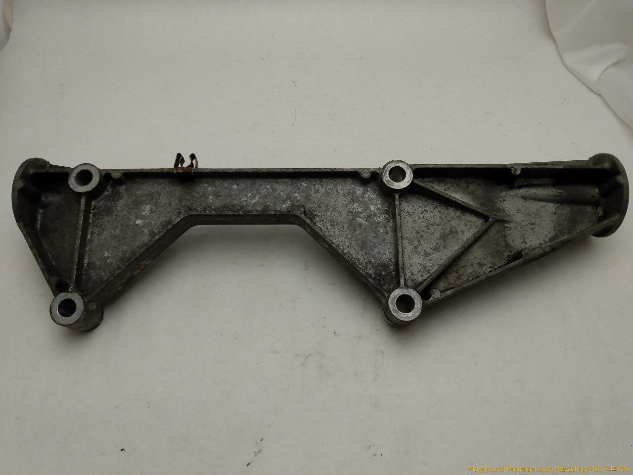 Audi TT Rear Differential Mount Bracket - 0
