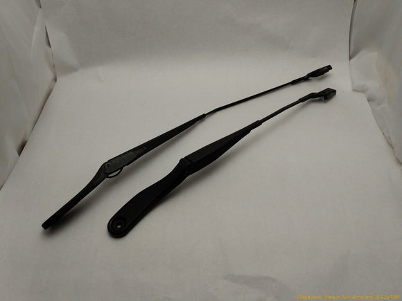 Volvo C30 Pair Of Windshield Wiper Arms