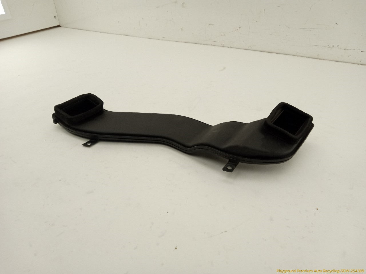 Volvo C30 Hood Air Intake Duct Tube