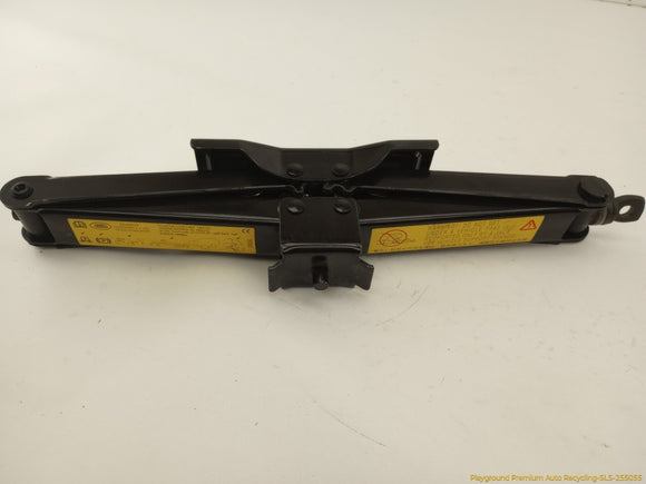 Land Rover LR4 Emergency Spare Tire Tool Kit