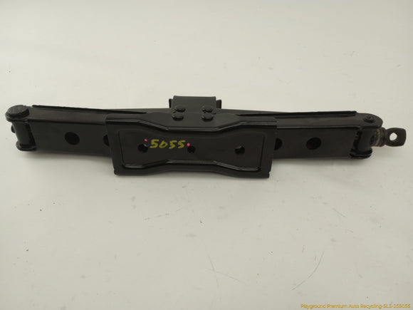 Land Rover LR4 Emergency Spare Tire Tool Kit