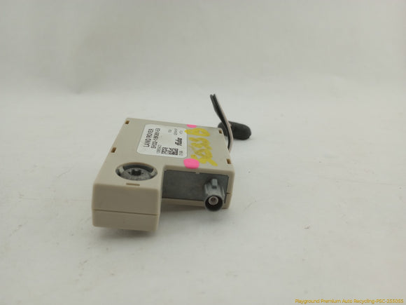 Land Rover LR4 Antenna Amplifier Booster