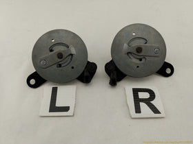 Land Rover LR4 Pair Of Tailgate Support Stay Brackets - 0