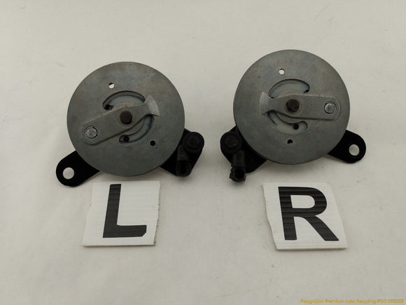 Land Rover LR4 Pair Of Tailgate Support Stay Brackets