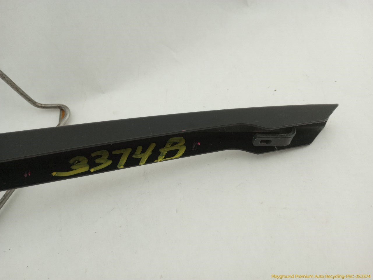 Land Rover LR3 Rear Wiper Arm