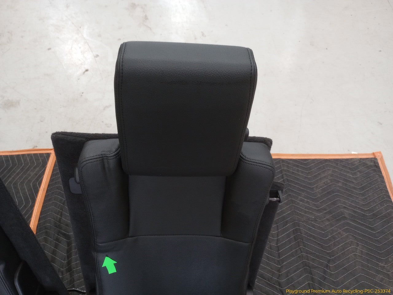 Land Rover LR3 Pair Of 3rd Row Seats