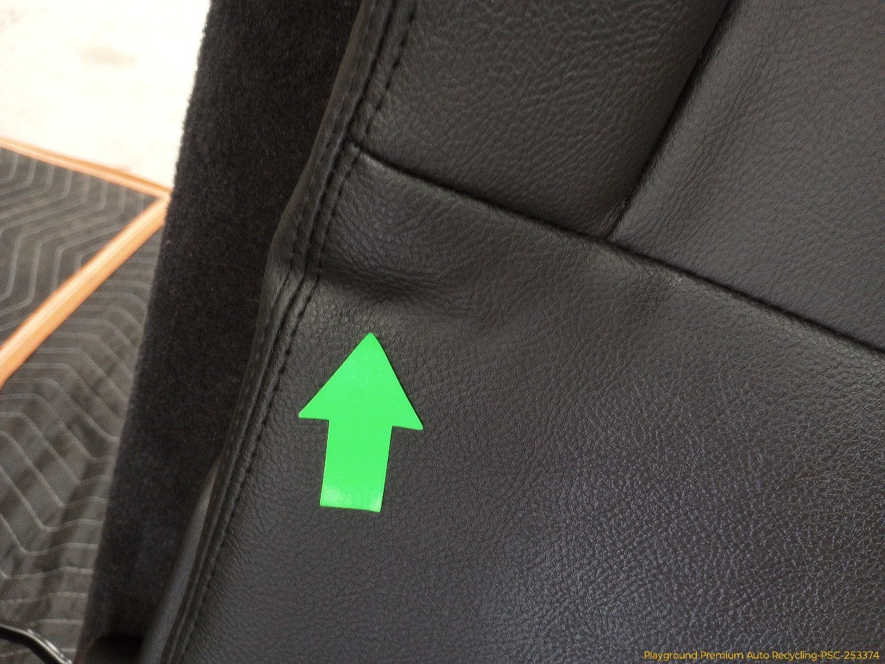 Land Rover LR3 Pair Of 3rd Row Seats