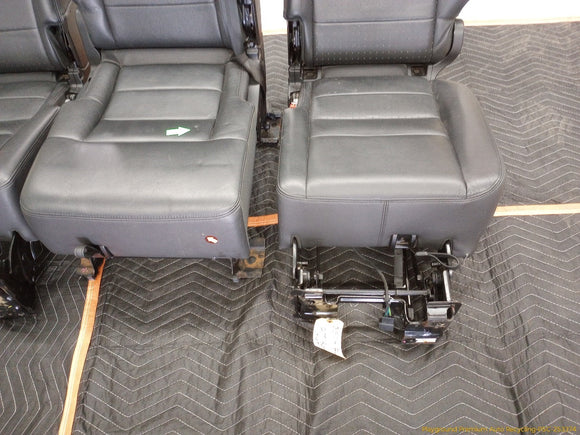 Land Rover LR3 Set Of 3 Rear Seats
