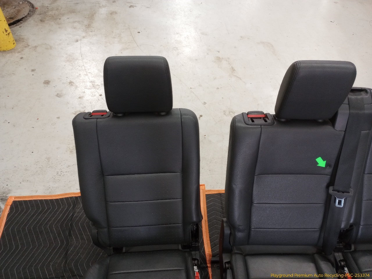 Land Rover LR3 Set Of 3 Rear Seats