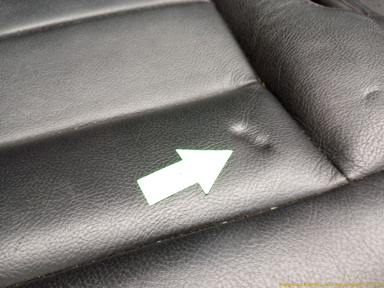 Land Rover LR3 Set Of 3 Rear Seats