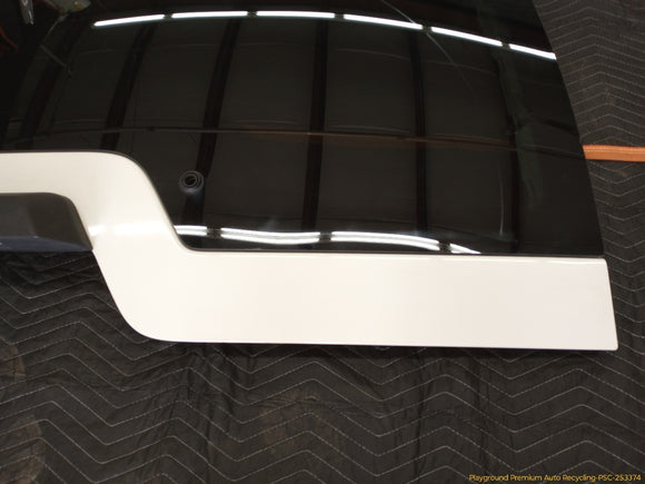 Land Rover LR3 Upper Tailgate