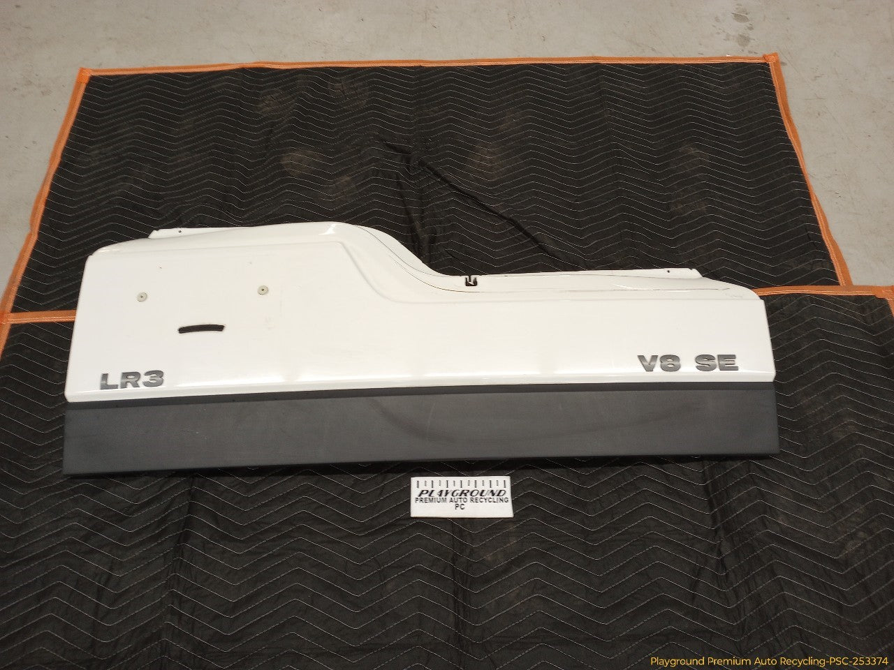 Land Rover LR3 Lower Tailgate
