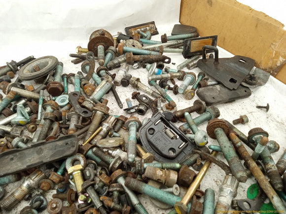 Audi TT Dismantling Hardware Fasteners Bolts & Nuts