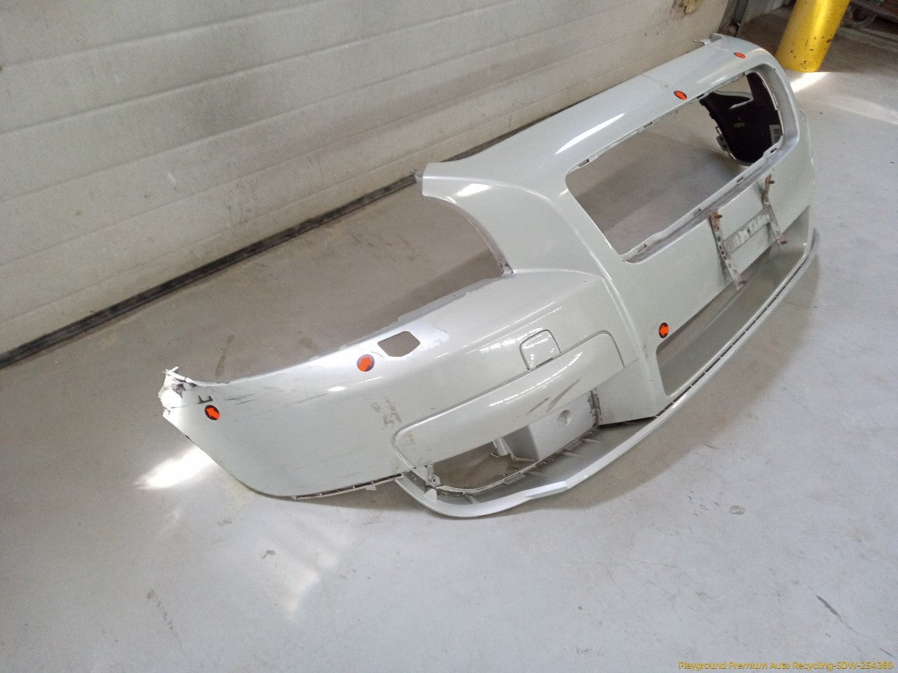 Volvo C30 Front Bumper Cover