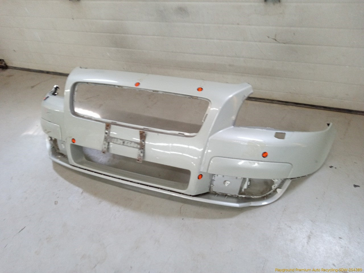 Volvo C30 Front Bumper Cover