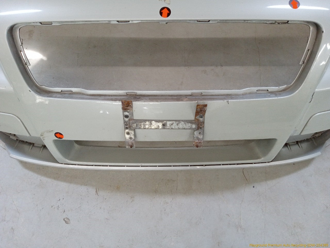 Volvo C30 Front Bumper Cover