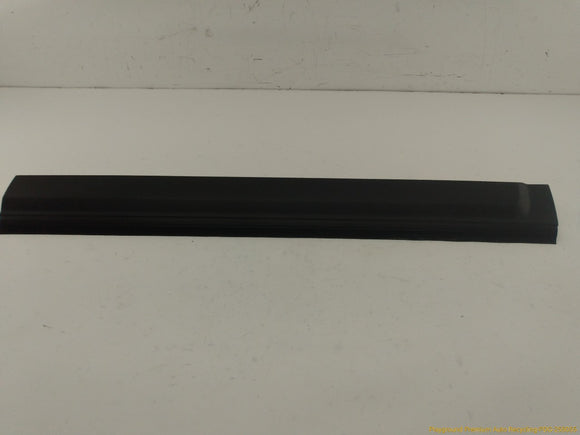 Land Rover LR4 Passenger Right Front Door Lower Molding