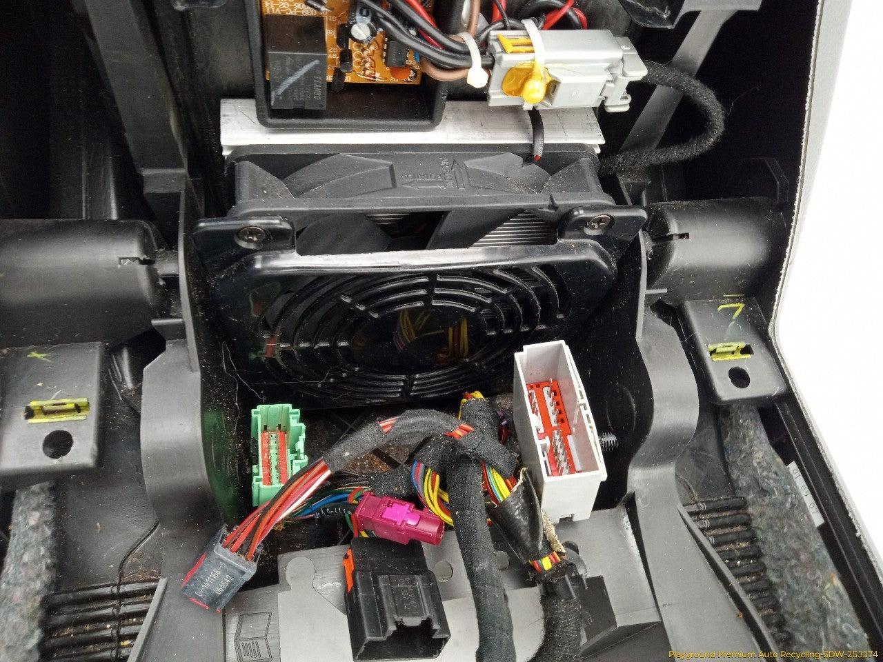 Land Rover LR3 Center Console Base
