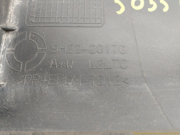 Land Rover LR4 Passenger Right Rear Fender Flare & Door Molding