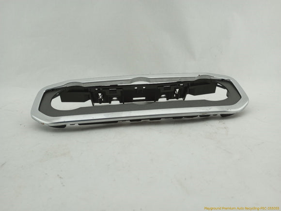 Land Rover LR4 Radio Switch Trim Bezel