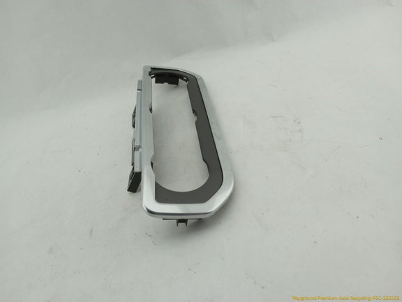 Land Rover LR4 Radio Switch Trim Bezel