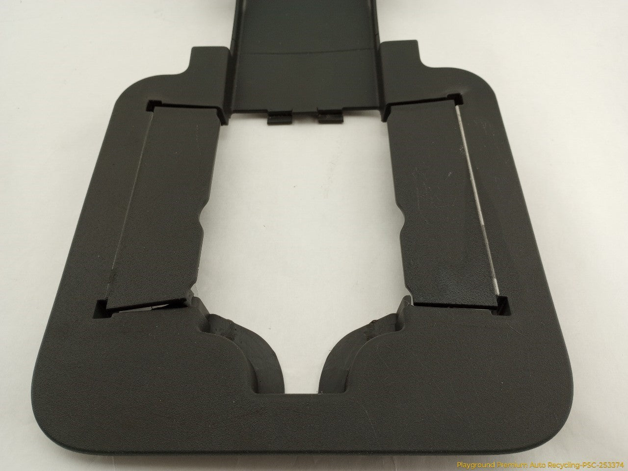 Land Rover LR3 Rear Seat Latch Cover Trim