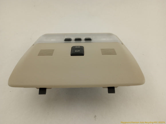 Land Rover LR3 Pair Of Center Dome Lights