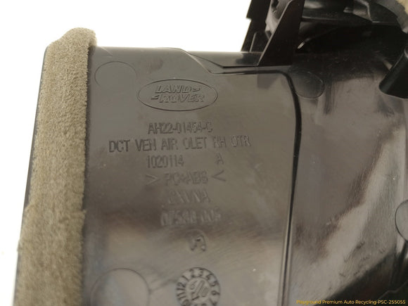 Land Rover LR4 Pair Of Dashboard Air Vents