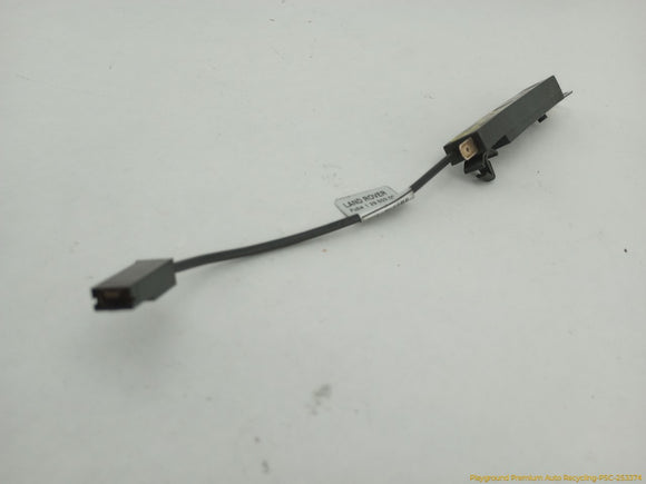 Land Rover LR3 Antenna Aerial Amplifier
