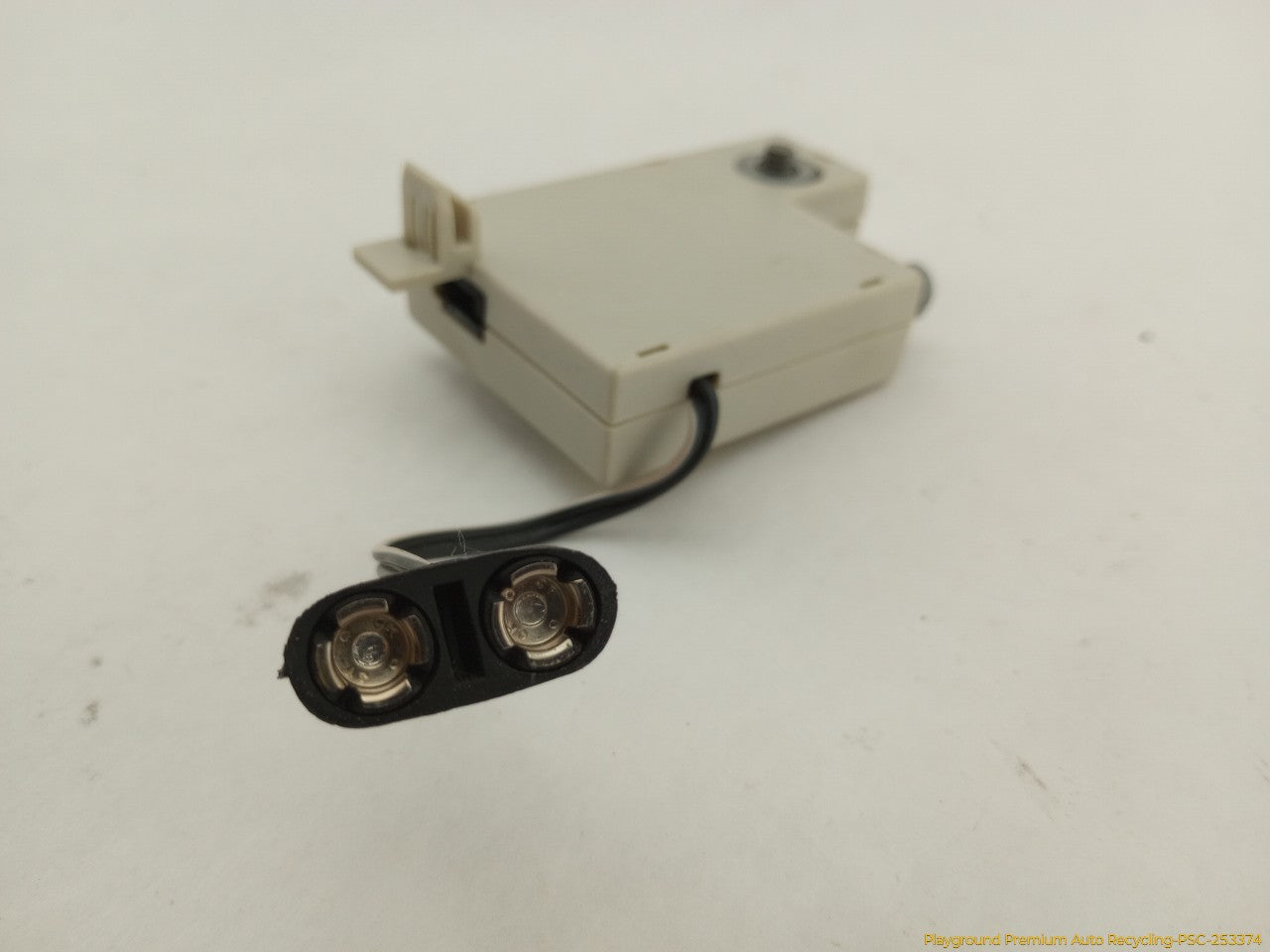 Land Rover LR3 Antenna Amplifier Booster