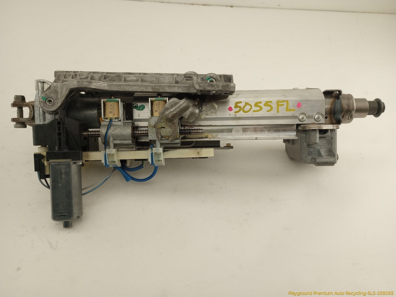 Land Rover LR4 Steering Column