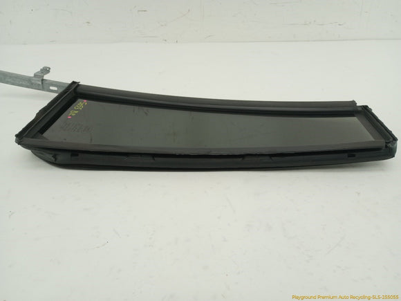 Land Rover LR4 Passenger Right Rear Door Vent Glass