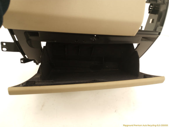 Land Rover LR4 Glove Box