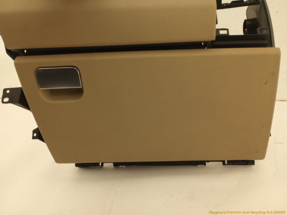 Land Rover LR4 Glove Box