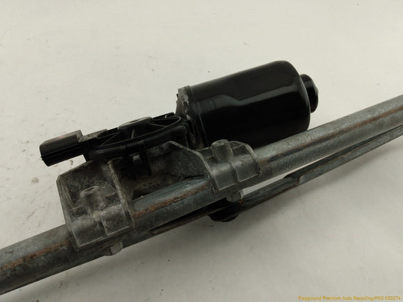 Land Rover LR3 Front Windshield Wiper Transmission & Motor