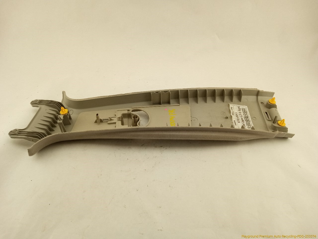 Land Rover LR3 Passenger Right Upper B Pillar Trim