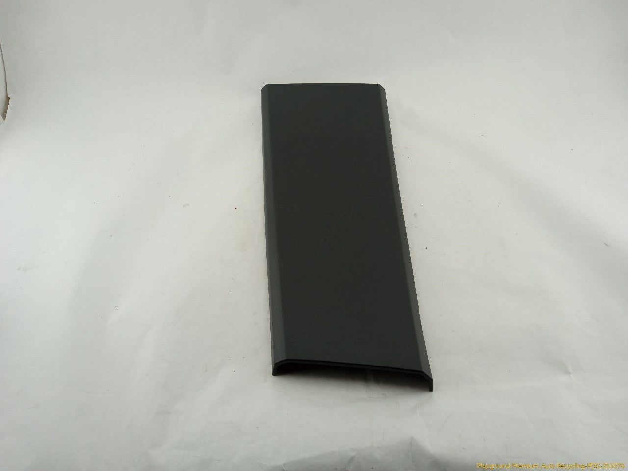 Land Rover LR3 Driver Left Lower B Pillar Trim